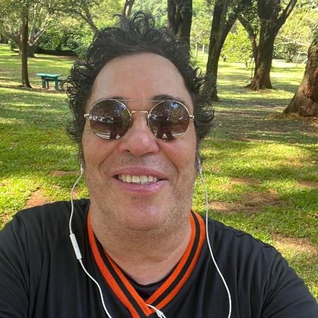 Walter Casagrande enquanto caminha pelo parque Ibirapuera, em São Paulo