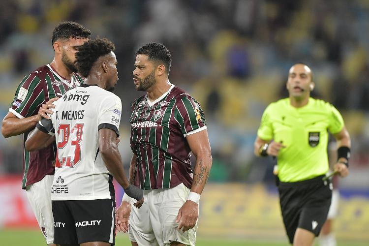 Imagem ilustrativa sobre Fluminense vence o Vasco no Maracanã: Lucho Acosta marca gol