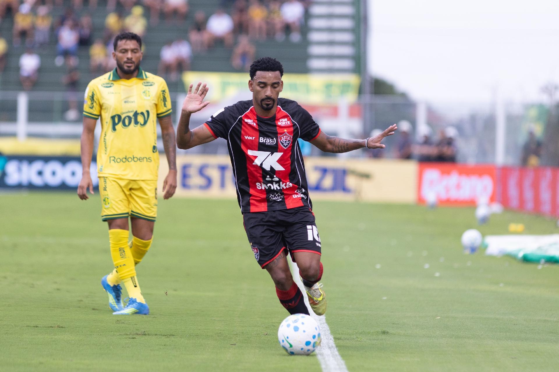 Matheus Silva, do Vitória, durante partida contra o Mirassol, pelo Brasileirão - undefined