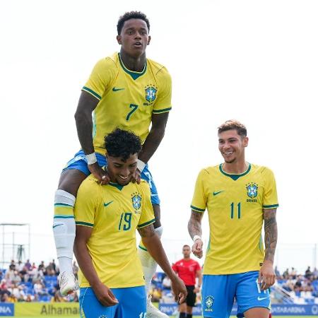Seleção sub-20 fez 4 a 0 no México com gols no segundo tempo Seleção sub-20 fez 4 a 0 no México com gols no segundo tempo