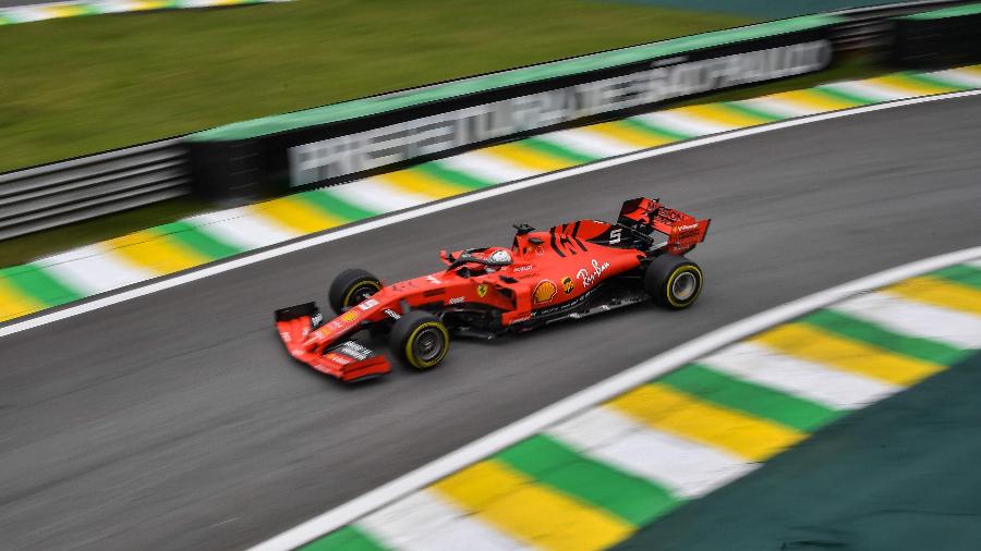 Sebastian Vettel no primeiro treino livre para o GP Brasil de Fórmula 1, em Interlagos - Nelson Almeida/AFP