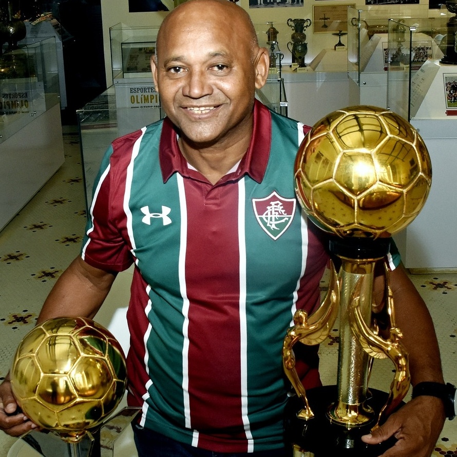 Fluminense parabeniza lateral campeão brasileiro conhecido como 'caçador de  urubu' - Fluminense: Últimas notícias, vídeos, onde assistir e próximos  jogos