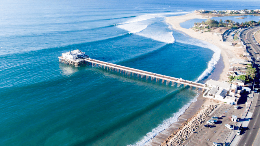 Vista aérea de "Malibu First Point", local das finais do mundial de Longboard - WSL