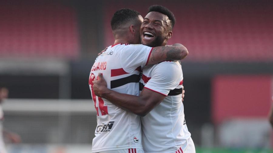 São Paulo vence o Palmeiras e fica perto do título Paulista - 30/03/2022 -  Esporte - Folha