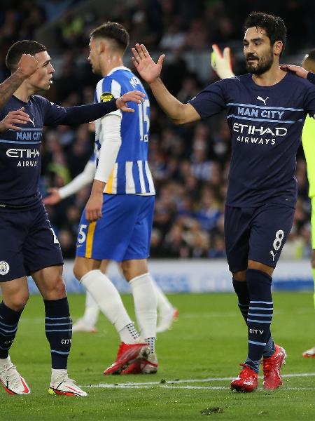 Jogadores do Manchester City comemoram gol marcado diante do Brighton em partida válida pelo 1º turno do Campeonato Inglês 2021/22 - Steve Bardens/Getty 