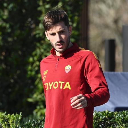 Matias Viña deixou a Roma e vai por empréstimo para o futebol inglês