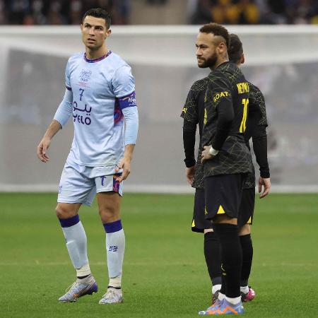 Cristiano Ronaldo e Neymar durante jogo na Arábia Saudita, em 2023