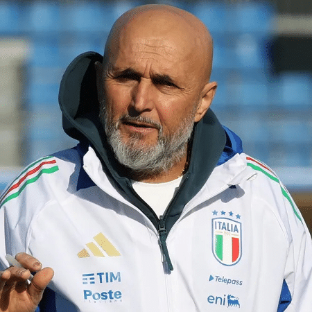 Luciano Spaletti deixou o comando da seleção italiana Luciano Spaletti deixou o comando da seleção italiana