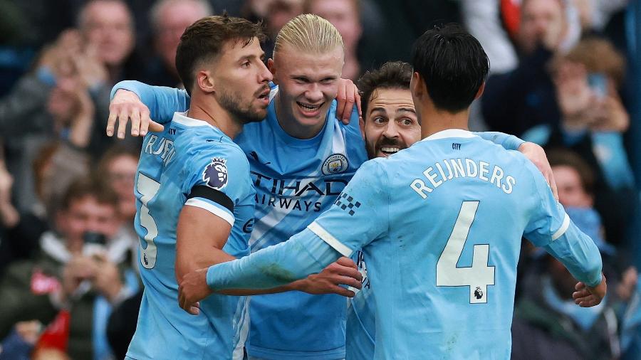 Haaland, do Manchester City, comemora gol contra o Manchester United pelo Campeonato Inglês Haaland, do Manchester City, comemora gol contra o Manchester United pelo Campeonato Inglês