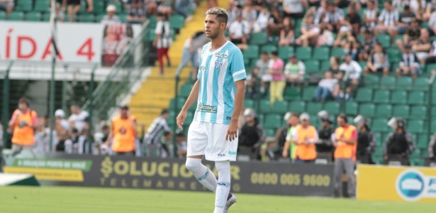 Renato fez 12 gols na Série B 2018 e ajudou o Avaí a conquistar o acesso - Divulgação/ AV Assessoria de Imprensa