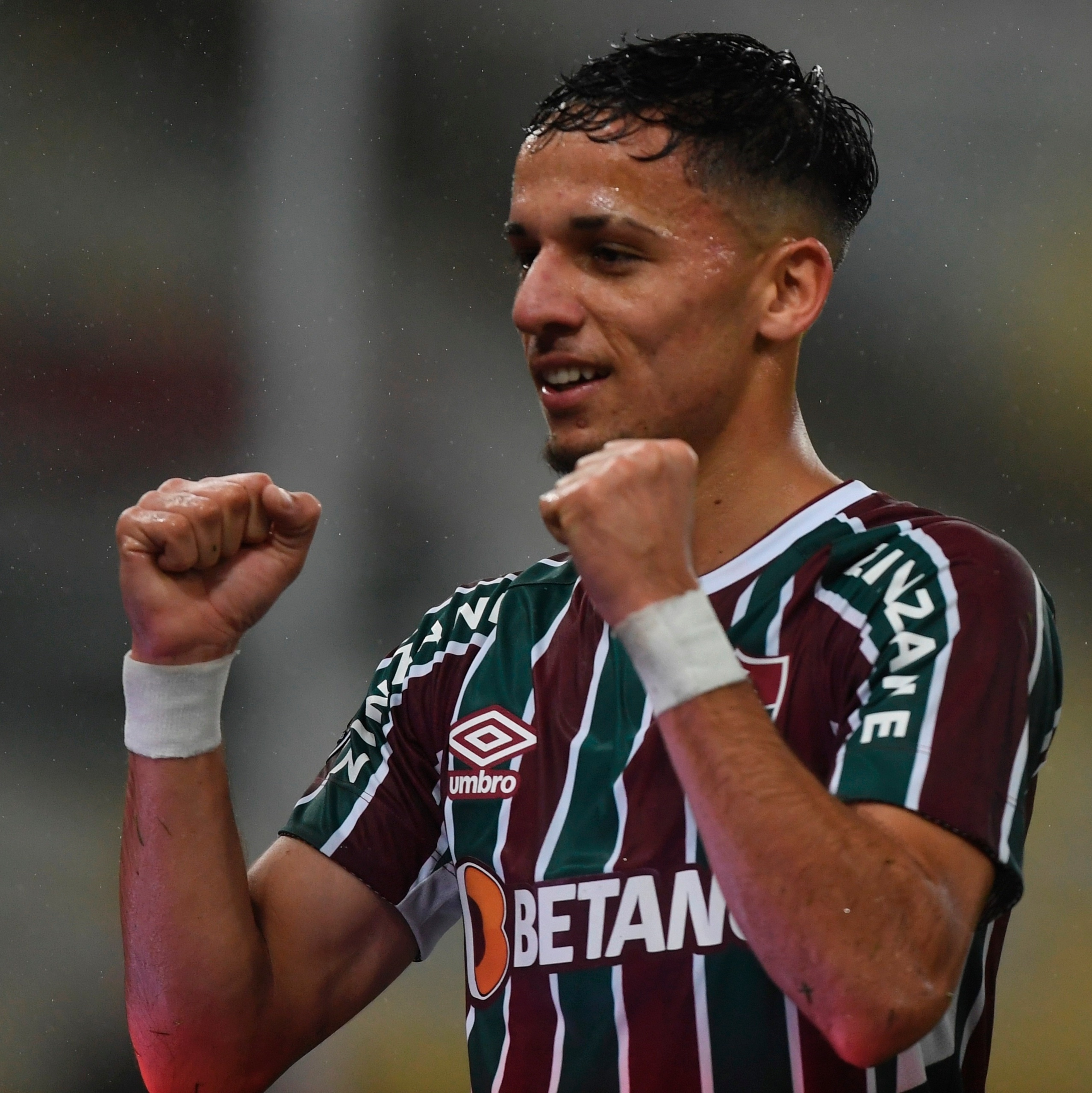 Gabriel Teixeira marca e Fluminense encerra invencibilidade de 18 jogos do  Cuiabá