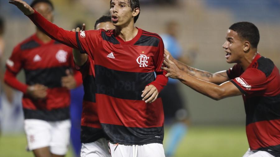 Werton comemora gol pelo Flamengo na estreia pela Copa SP de futebol júnior, contra o Forte Rio Bananal - Gilvan de Souza/Flamengo