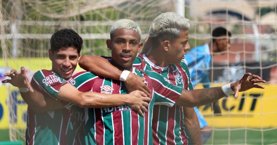 Comemoração do gol de John Kennedy, para o Fluminense, marcado diante da Francana