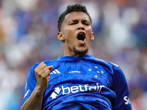 Notas: Barreal e Verón brilham pelo Cruzeiro, Donelli é pior do Corinthians