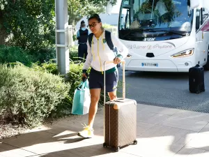 Seleção feminina chega a Nantes para jogo com a França pelas quartas das Olimpíadas