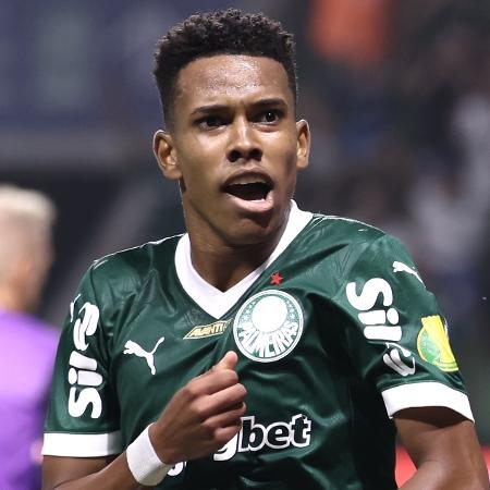 Estêvão é o segundo jogador fora das 5 principais ligas que mais se valorizou Estêvão é o segundo jogador fora das 5 principais ligas que mais se valorizou