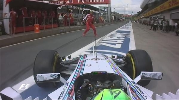 Massa quase atropela chefe da Ferrari durante treino da Áustria