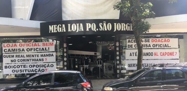 Loja no Parque São Jorge é alvo de protesto - Divulgação