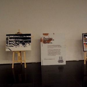 Exposição com pinturas sobre o gol de Basílio no Setor Norte da Arena Corinthians - undefined
