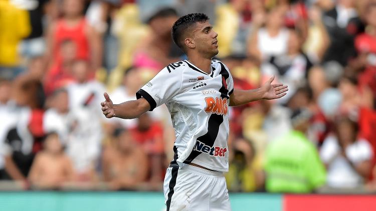 Tiago Reis comemora gol do Vasco sobre o Flamengo - Thiago Ribeiro/AGIF - Thiago Ribeiro/AGIF