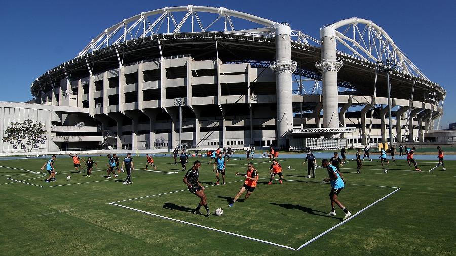 Jogadores do Botafogo voltaram aos treinamentos no sábado (20) - Vitor Silva/Botafogo