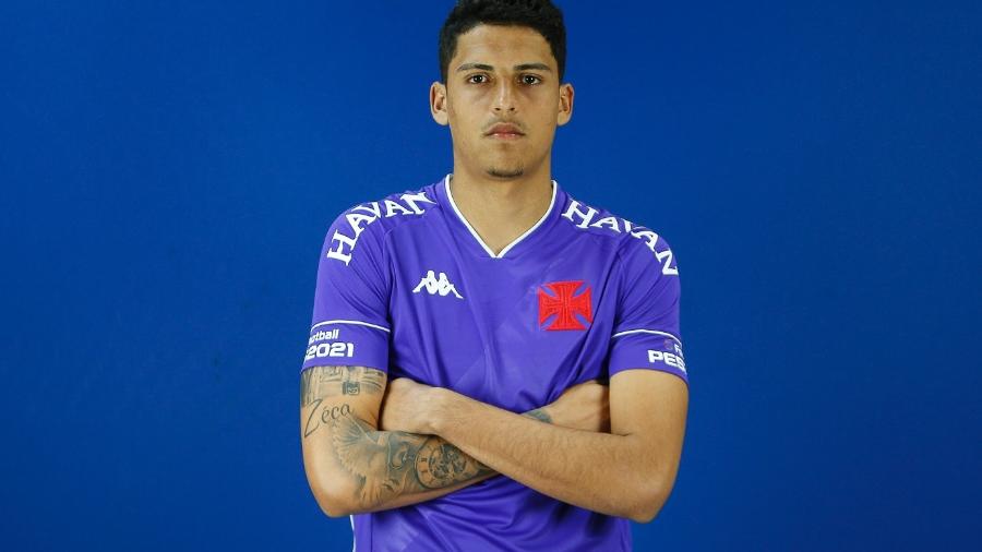 Goleiro Fintelman, de 20 anos, foi emprestado pelo Vasco para o Bangu até o fim do Campeonato Carioca - Divulgação/Site oficial do Vasco