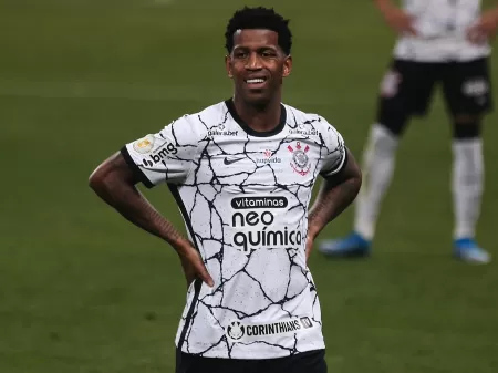 Gil se torna o terceiro jogador do Corinthians com mais jogos na Neo  Química Arena; clube parabeniza