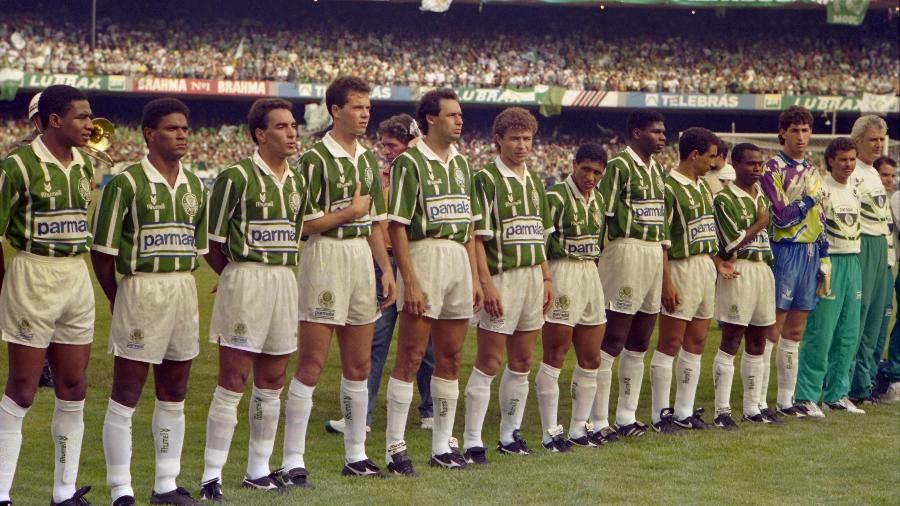 Palmeiras, cheio de craques, perfila para a final do Brasileirão 1993, no Morumbi - DOMICIO PINHEIRO/ESTADÃO CONTEÚDO/AE