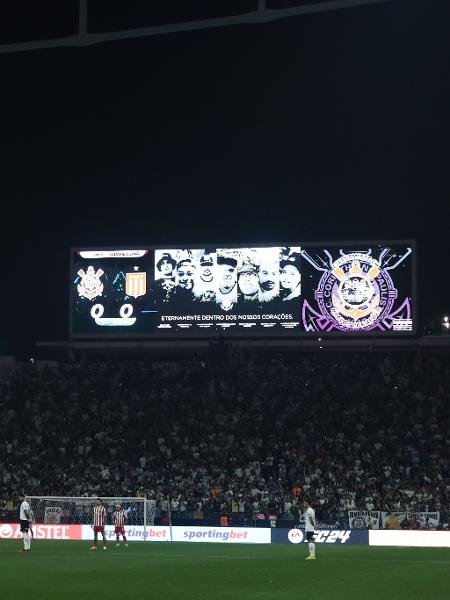 Neo Química Arena durante a partida entre Corinthians e Estudiantes