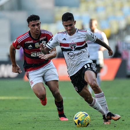 Rodrigo Nestor, do São Paulo, em ação no jogo contra o Flamengo, pela ida da final da Copa do Brasil