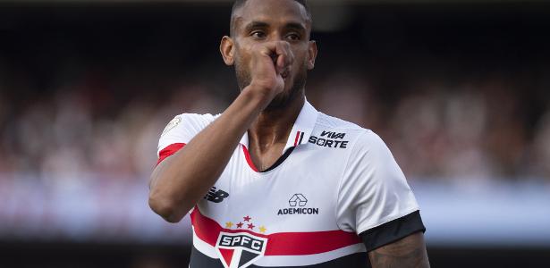 São Paulo lidera e Palmeiras cai na classificação durante Olimpíada.