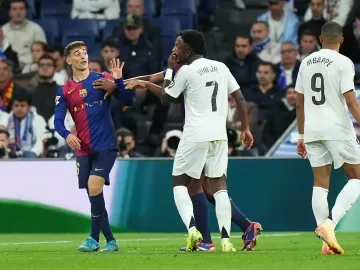 Meia do Barça provoca Vini Jr. em campo e nas redes sociais após goleada