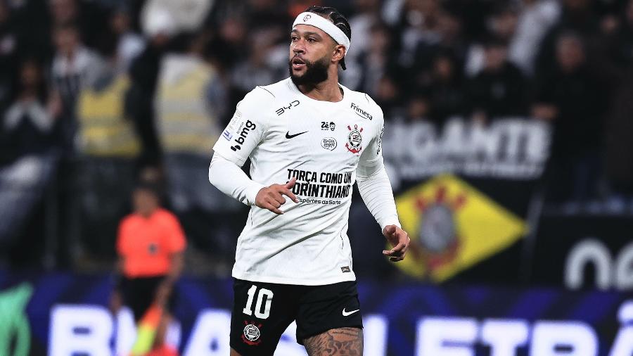 É NOSSO! Corinthians acerta renovação de Memphis Depay e fica próximo de assinar
