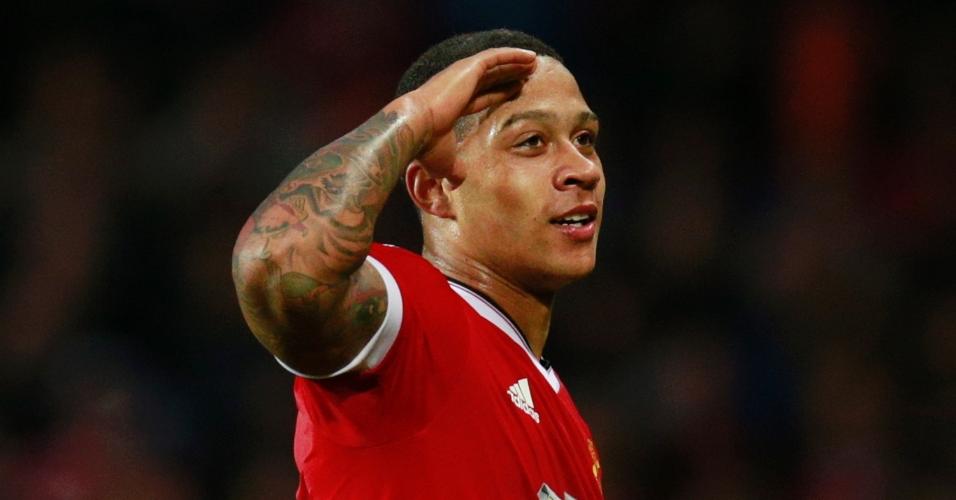 Memphis Depay comemora gol marcado pelo Manchester United sobre o Club Brugge
