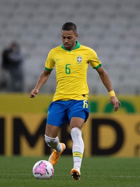 Lateral-esquerdo vem se consolidando como titular da seleção de Tite - Lucas Figueiredo/CBF