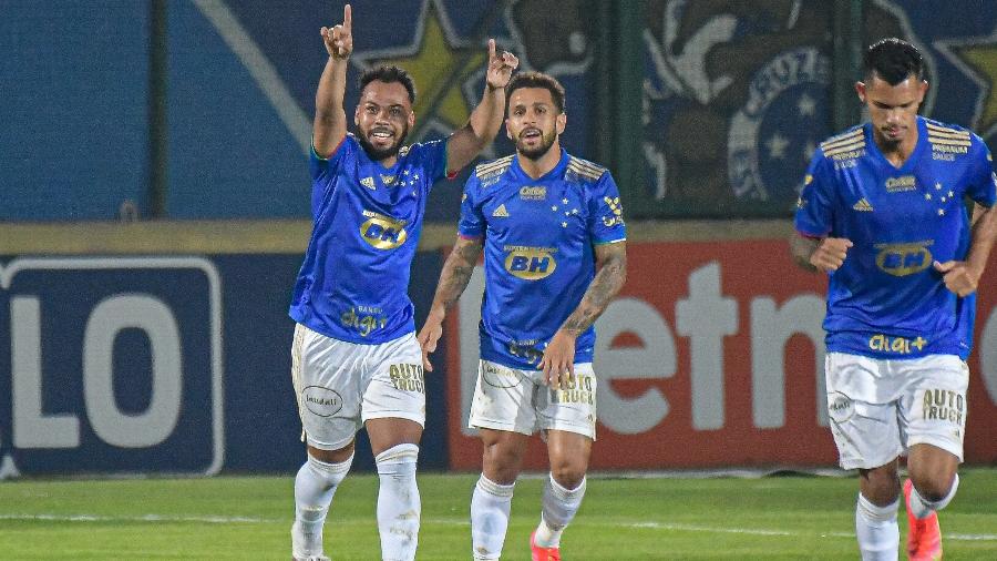 Claudinho comemora gol do Cruzeiro contra o Operário pela Série B - GLEDSTON TAVARES/FRAMEPHOTO/FRAMEPHOTO/ESTADÃO CONTEÚDO