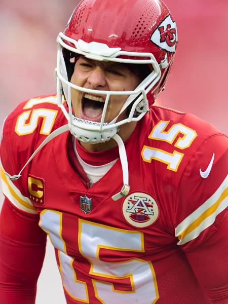 Patrick Mahomes, quarterback do Kansas City Chiefs, em jogo da pós-temporada de 2022 da NFL. - Cooper Neill/Getty Images