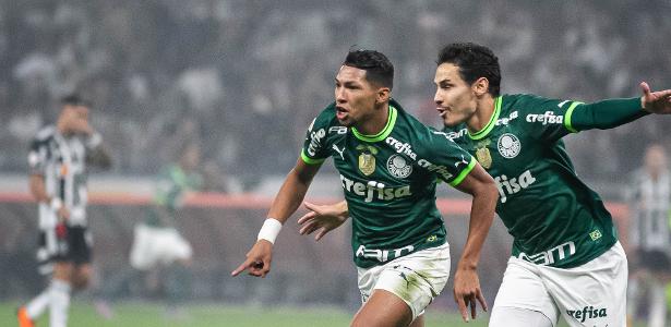 VAR, gol anulado e jogador lesionado: taróloga prevê jogo entre Galo e  Palmeiras