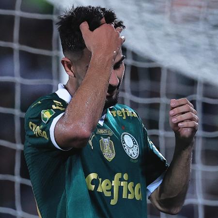 Flaco López se lamenta durante Santo André x Palmeiras, jogo do Campeonato Paulista