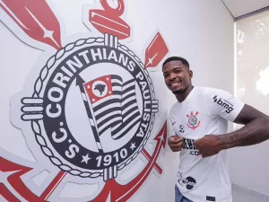Corinthians prioriza a contratação de dois zagueiros no mercado