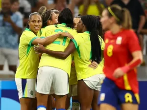 Meninas do Brasil arrebentaram com a Espanha. Que lindo!