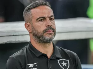 Após derrota do Botafogo, Artur Jorge prevê tropeços de rivais pelo título