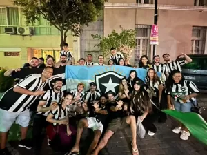 Torcida do Botafogo faz Rio ter escassez de pesos argentinos antes da final