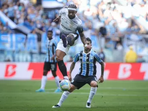 Memphis provoca goleiro do Grêmio após confusão e golaço