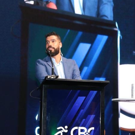Daniel Dias foi mestre de cerimônia do CBC & Clubes Expo - Fotop/Divulgação CBC & Clubes Expo