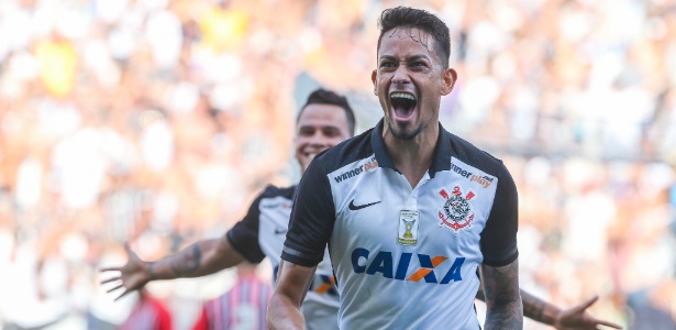 Corinthians busca patrocínio master para a temporada 2016 - Julia Chequer/Folhapress