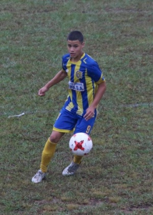 Kevin Pereira poderá jogar por regulamento da APF, que exige pelo menos um jogador sub-19 por time em campo - Deportivo Capiatá/Divulgação