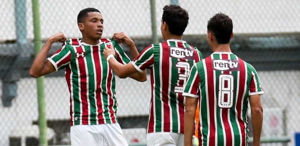 Jogadores do Flu comemoram mais um gol sobre o Corinthians - Lucas Merçon/Fluminense