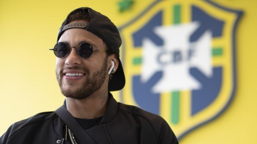 Neymar chega à Granja Comary - Lucas Figueiredo/CBF