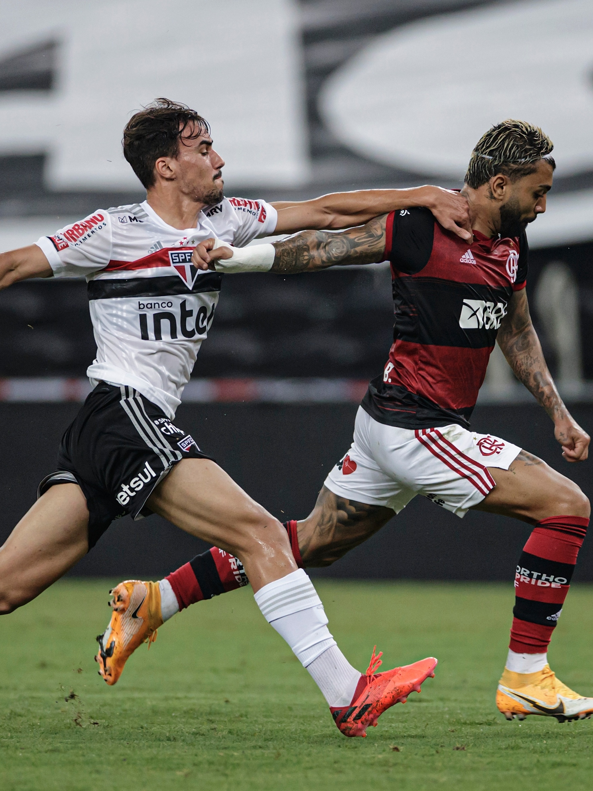 Jogadores revelados por Flamengo e Grêmio são apontados como